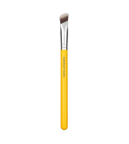 Bdellium Tools  Studio Series - Soft Square Concealer - PENSULĂ PENTRU ANTICEARCĂN/ CORECTOR - 935 S