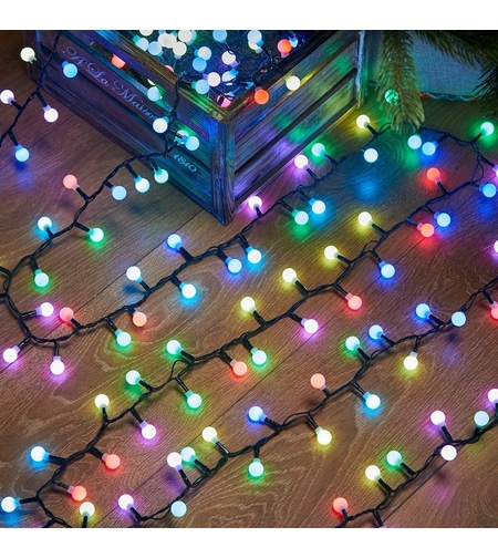 Instalatie de Craciun Liniara RGRB Yoto, 10 m, din care 1 m Prelungitor 220V, 40 LED, Bilute Mate, Interconectabila, Utilizare Interior/Exterior, Fir Negru, multicolor