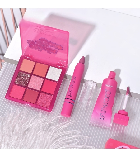 Set 3 Produse de Machiaj, KEVIN & COCO, Pink Hearted, 9 culori, 15.5 x 13 x 3.4 cm