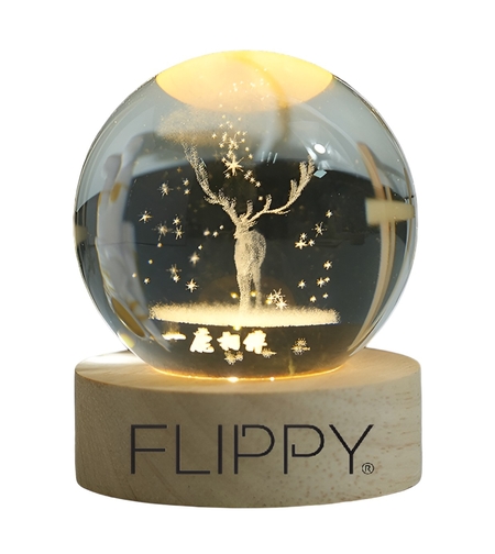 Lampa LED Decorativa, Flippy, cu Bila de Cristal cu Diametru 6cm, Model Cerb 3D, Alimentare USB, Suport din Lemn, Lumina Alb Cald
