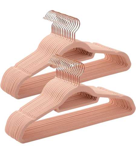 SONGMICS Set de 30 de umerase pentru haine, anti-alunecare cu catifea, bara de cravata si carlig pivotant, 43,5 cm, roz
