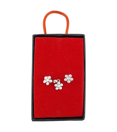 Set Bijuterii Dama Argint 925, Jolie, Cercei cu Pandativ, Model Floricele Rotunde cu Pietre Albe, 1.69 g, Argintiu