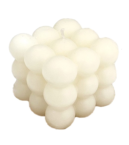 Lumanare Parfumata, Flippy, din Ceara De Soia, Model Cub, Gradient in 3 Culori Pale, 6x6x6 cm, Aroma de Musetel, Alb