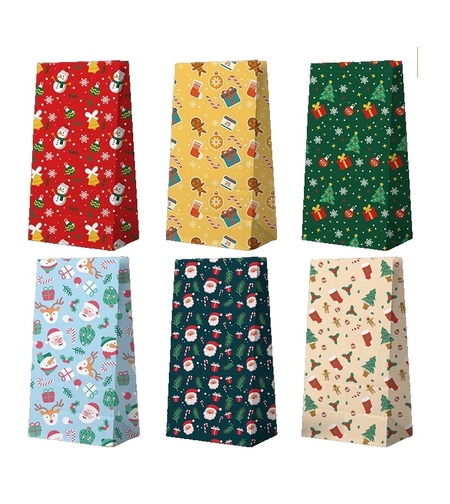 Set 12 Pungi de Cadou, Flippy, Tema Craciun, cu Motive Festive, 12 Stickere Incluse, 24 x 13 x 8 cm, din Hartie, Multicolor