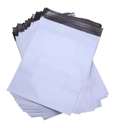 Set 500 Pungi Curierat, 350x400x40mm, Grosime 50 Microni, Banda Adeziva pentru Sigilare, Alb la Exterior, Negru la Interior