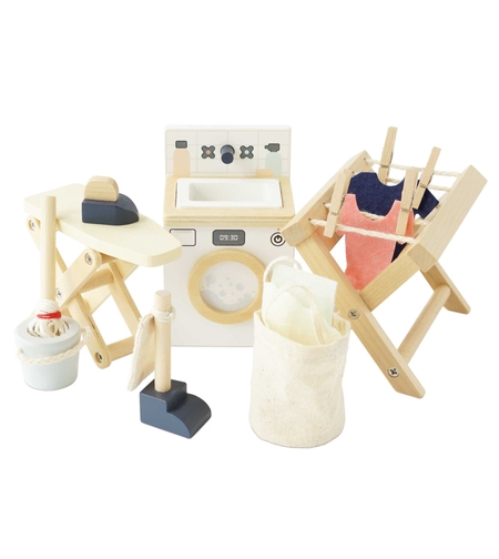 Mobilier pentru casuta, Le Toy Van, set camera de curatatorie, din lemn