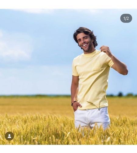 Vanilla Signature Tee