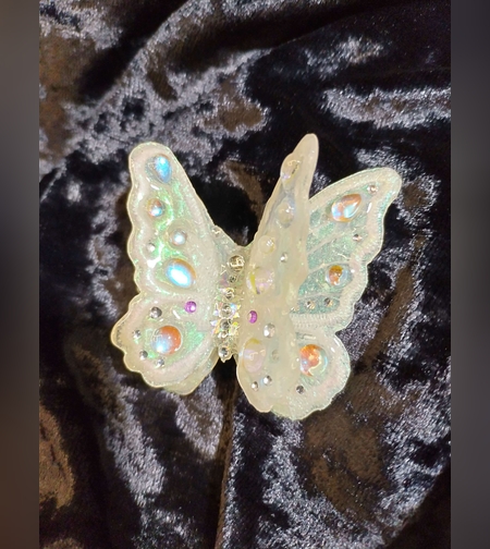 Бяла пеперуда