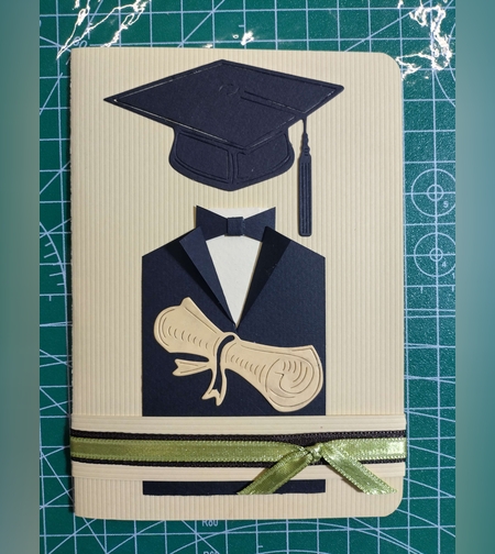 Картичка с джобче за пари за абитуриент