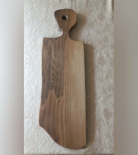 Дълга дървена дъска за рязане от орех