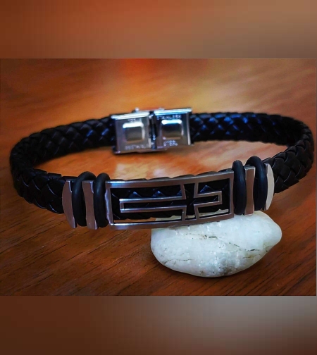 Гривна с Кръст-кожа/стомана2