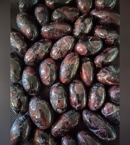 Гранат с астрофилит