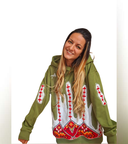 Блузон ,,Арт,,с ръчна старовремска шевица р-рЛ