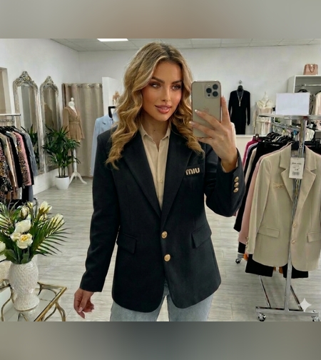 Дамски блейзър в черно