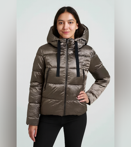 Металическо дамско яке с качулка