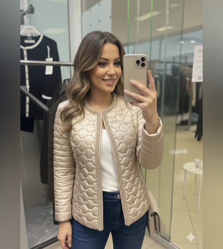 Пролетно яке с перли в бежово