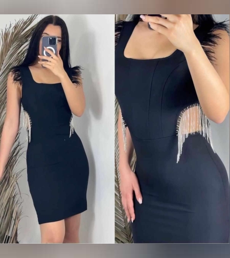 КЪСА ЧЕРНА РОКЛЯ С РЕСНИ ОТ КАМЪНИ