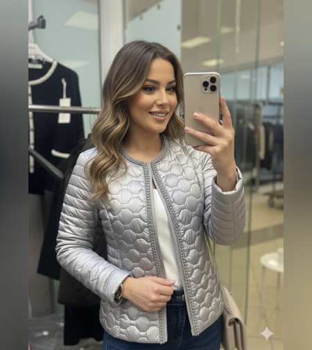 Пролетно яке с перли в сребристо