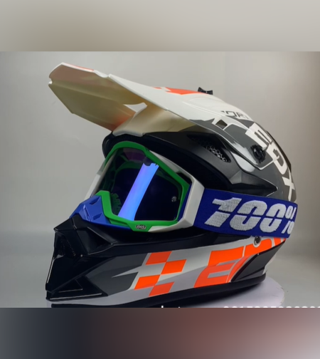 Кросова каска + подарък очила