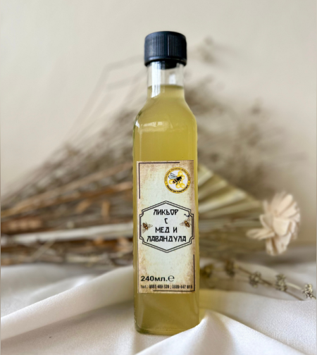 Ликьор с мед и лавандула