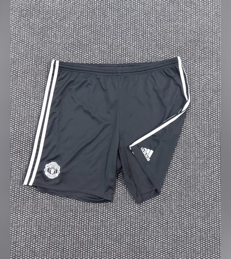 Nike шорти XL размер