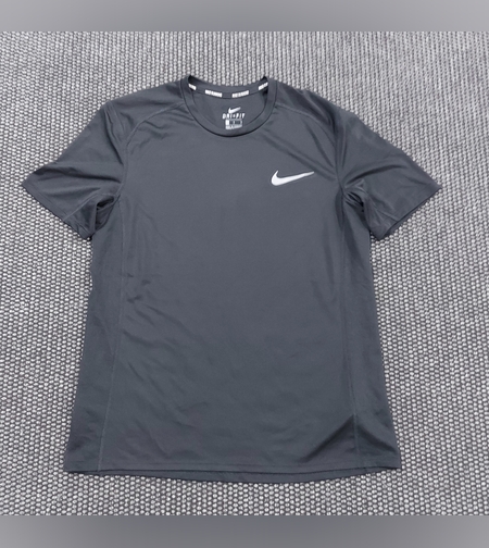 Nike тениска M размер мъжка