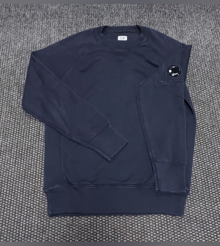 C.p. company пуловер M размер