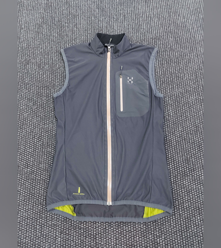 Haglofs елек за тичане S размер