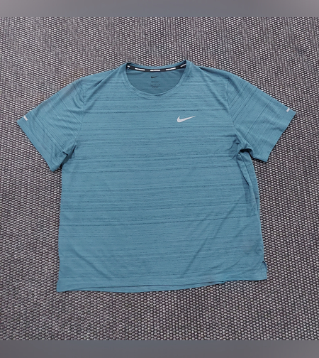 Nike мъжка тениска L размер