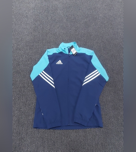 Adidas анцуг S комплект нов