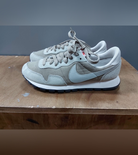 Nike 36.5 маратонки