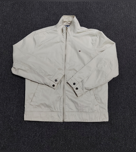 Tommy hilfiger яке M размер