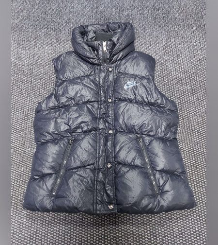 Nike пухен дамски елек S размер