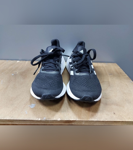 Adidas 37 1/3 дамски маратонки