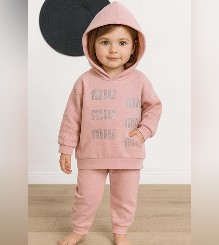 Розов комплект с камъчета