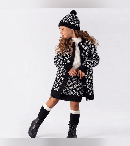 Елегантен детски плетен комплект