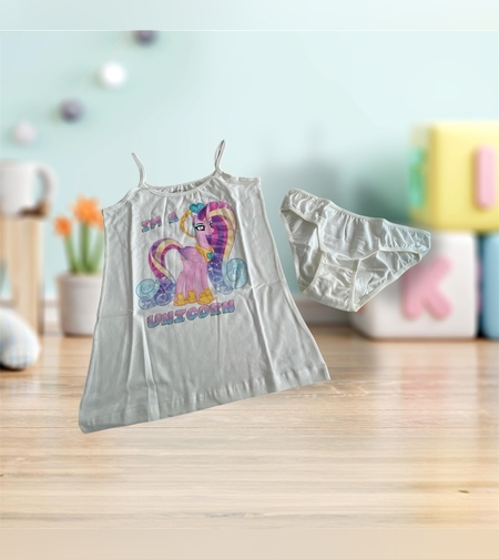 Комплект бельо за момиче