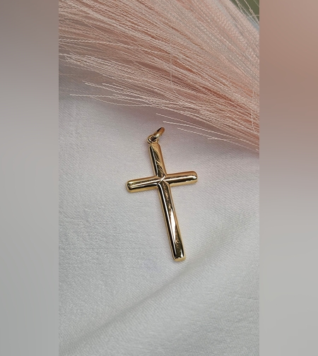 Кръст от жълто злато
