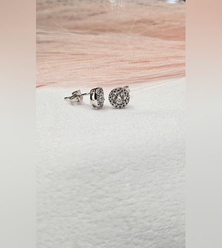 Комплект от бяло злато и циркони