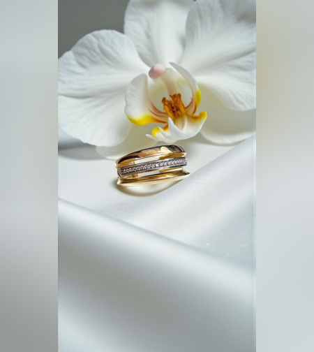 Дамски златен пръстен