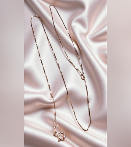 Златен синджир от розово злато