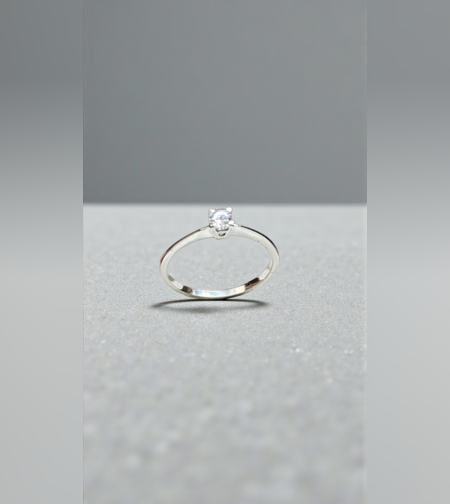 Златен  пръстен от бяло злато с цирконий