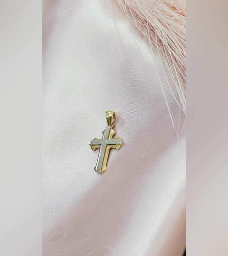 Златен кръст от бяло и жълто, диамантирано злато