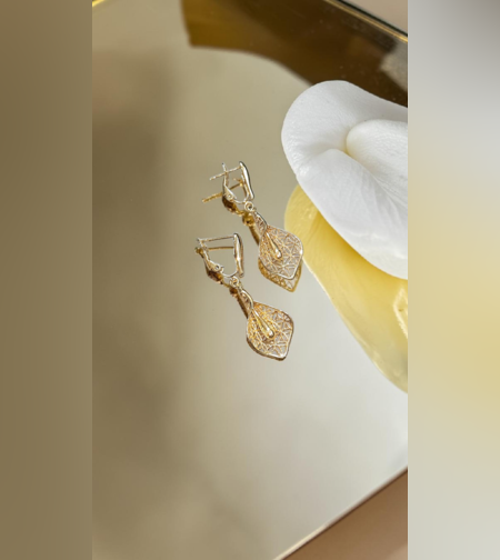 Златни обеци 