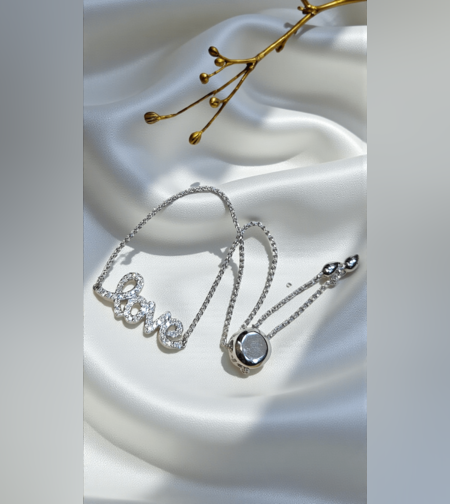 Златна гривна  с диаманти 