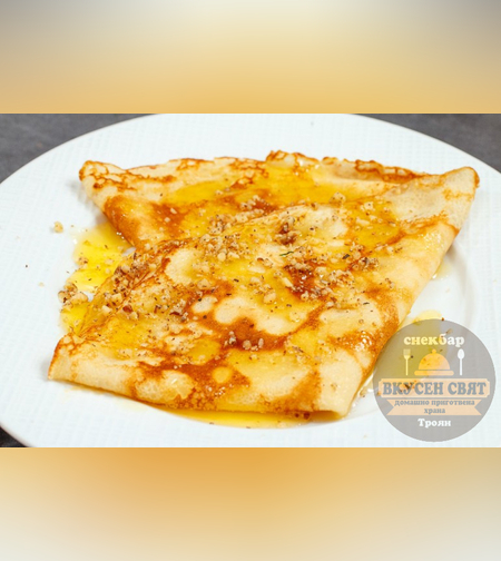 Палачинка с мед и орехи