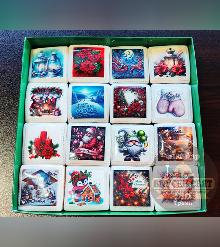 Декорирани бисквитки с коледни мотиви