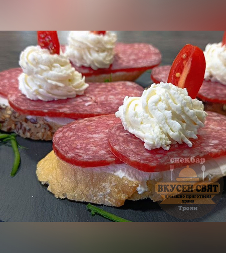 Брускети с луканка