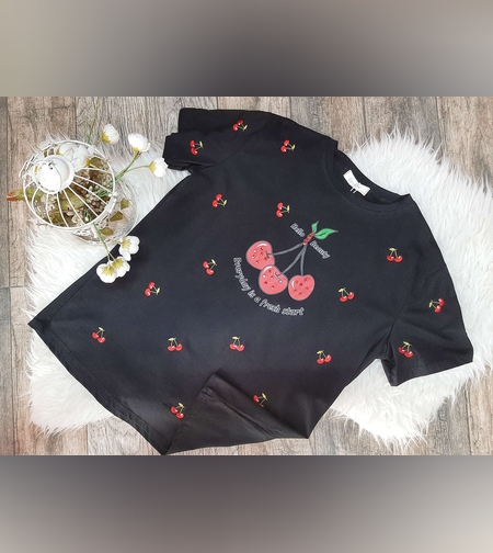 Тениска Чери