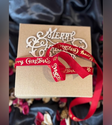 Коледен комплект от 10 ръчно изработени сапуна.